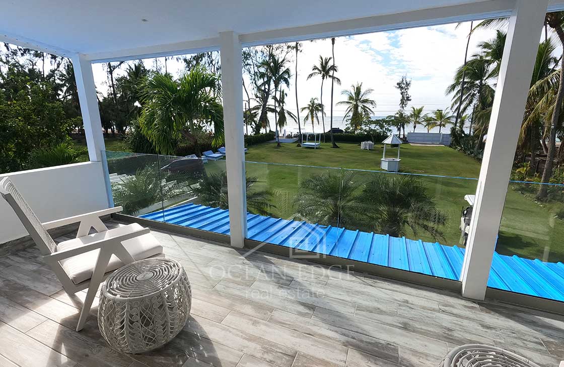 Mesmerizing-Beachfront-Luxury-villa-in-Playa-Las-Ballenas-las-terrenas-ocean-edge-real-estate