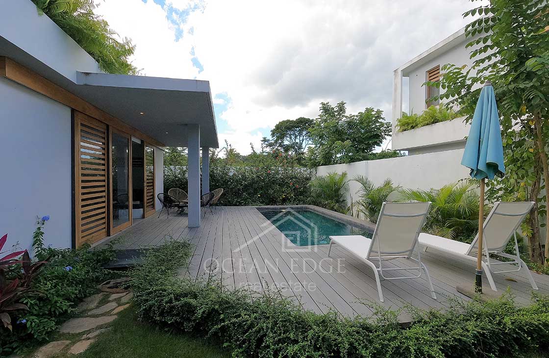 Modern-Eco-friendly-villa-with-private-salt-pool-in-Playa-Las-Ballenas-1.JPG