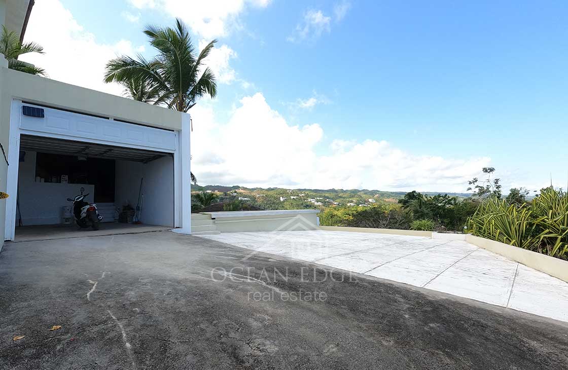 Colonial villa nesting in Hoyo Cacao with amazing view-las-terrenas-ocean-edge-real-estate-