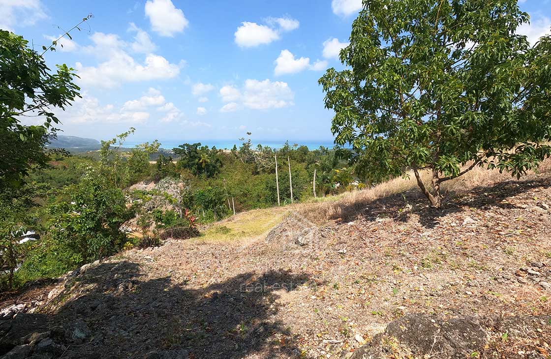 Hilltop-Lot-for-Private-House-with-180°-views-las-terrenas-ocean-edge-real-estate