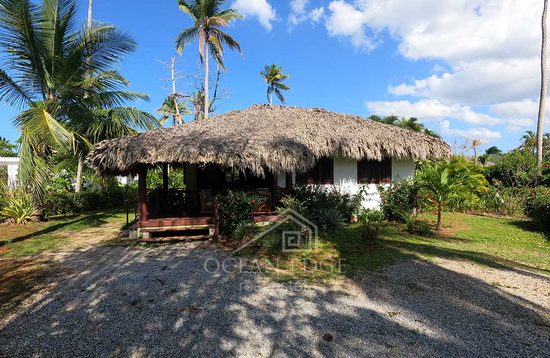 Flipping-house-opportunity-near-bonita-beach-las-terrenas-ocean-edge-real-estate-1.jpg