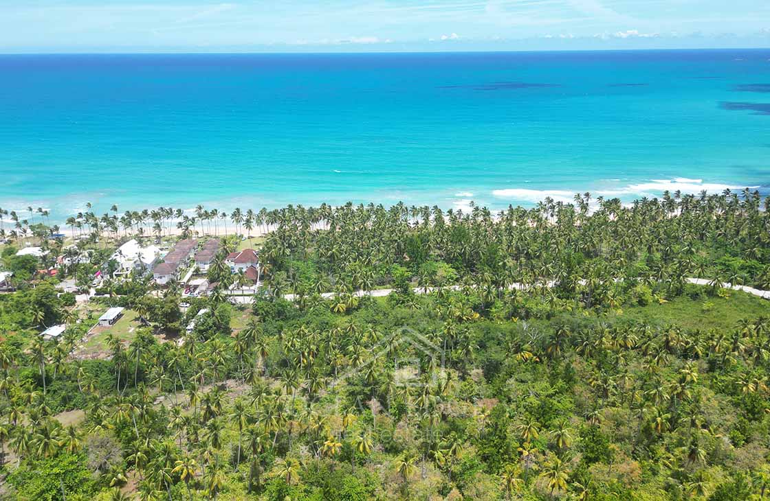 Second-line-building-lot-200m-from-Coson-beach-las-terrenas-ocean-edge-real-estate