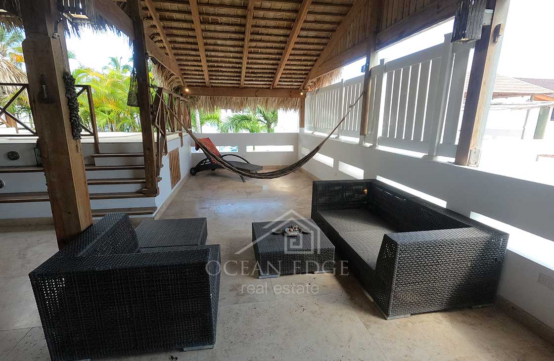 Turnkey Penthouse in Beachfront Community in Las Ballenas-ocean-edge-real-estate