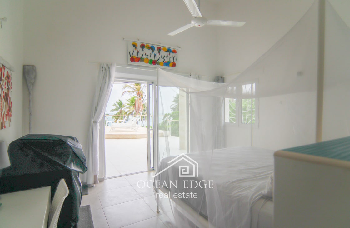 Exceptional Ocean Front Villa & Guest house in Las Galeras-ocean-edge-real-estate (26)