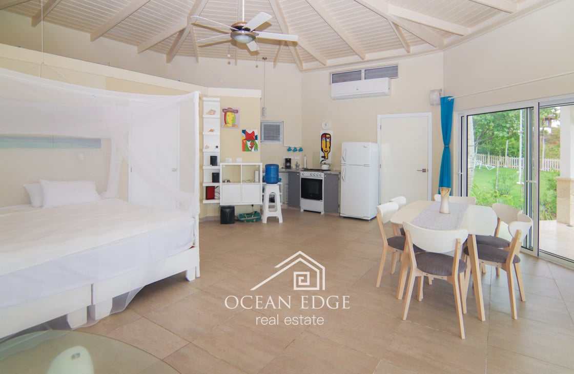 Exceptional Ocean Front Villa & Guest house in Las Galeras-ocean-edge-real-estate (7)