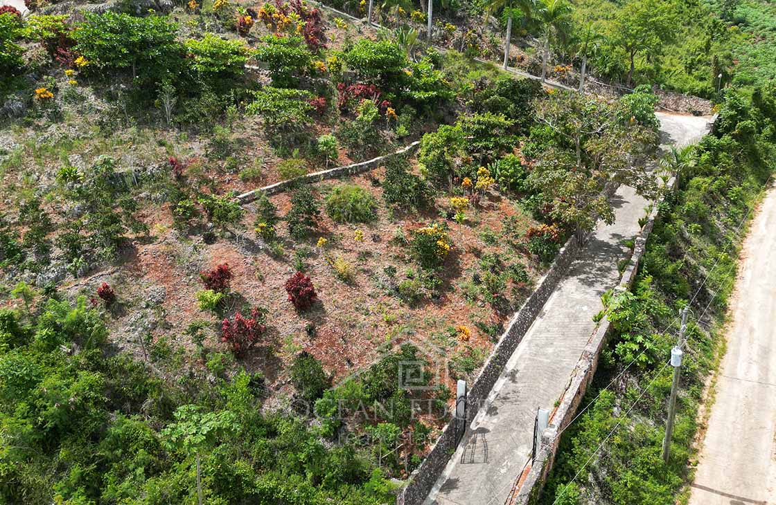 Ideal building lot for ocean view villa in quiet community