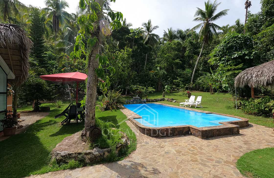 Tropical Villa in Limon with large garden