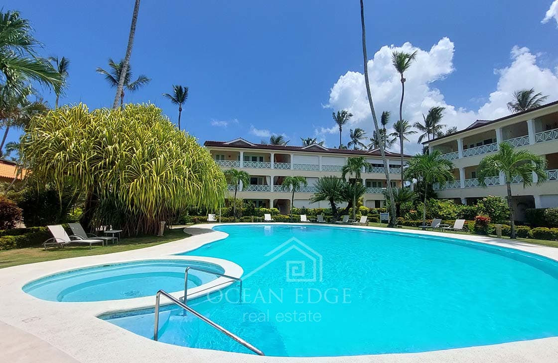 Furnished 2-Br condo two steps to Popy Beach-las-terrenas-ocean-edge-real-estate (8)