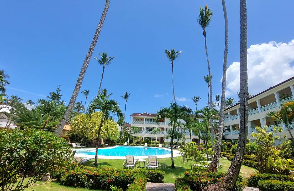 Furnished 2-Br condo two steps to Popy Beach-las-terrenas-ocean-edge-real-estate (9)