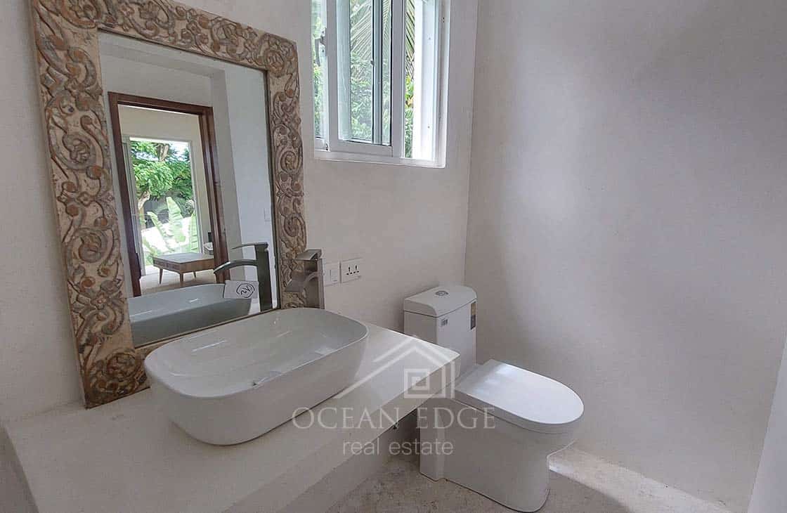 Villa with Pool and Jacuzzi at Bonita Beach-las-terrenas-ocean-edge-real-estate (27)