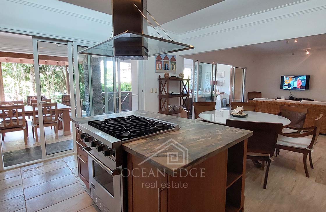 Beachfront 3-bed Luxury Condo in Los Balcones residences-las-terrenas-ocean-edge-real-estate (19)