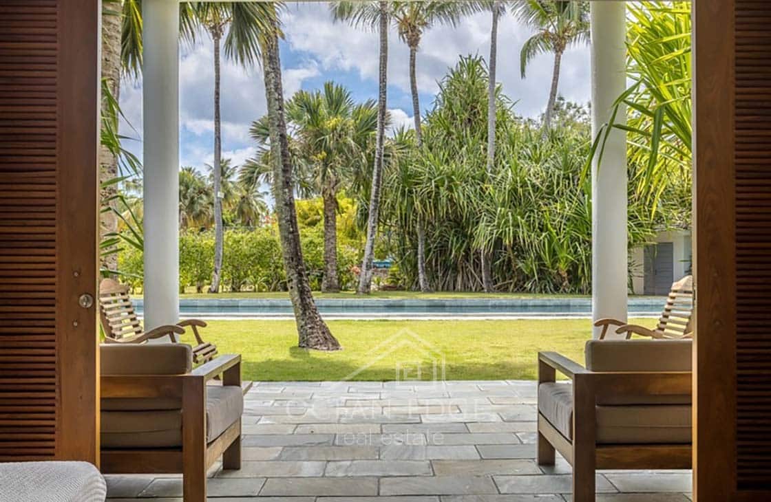 Luxury Redefined in Bonita's Beachfront Gem-las-terrenas-ocean-edge-real-estate (30)