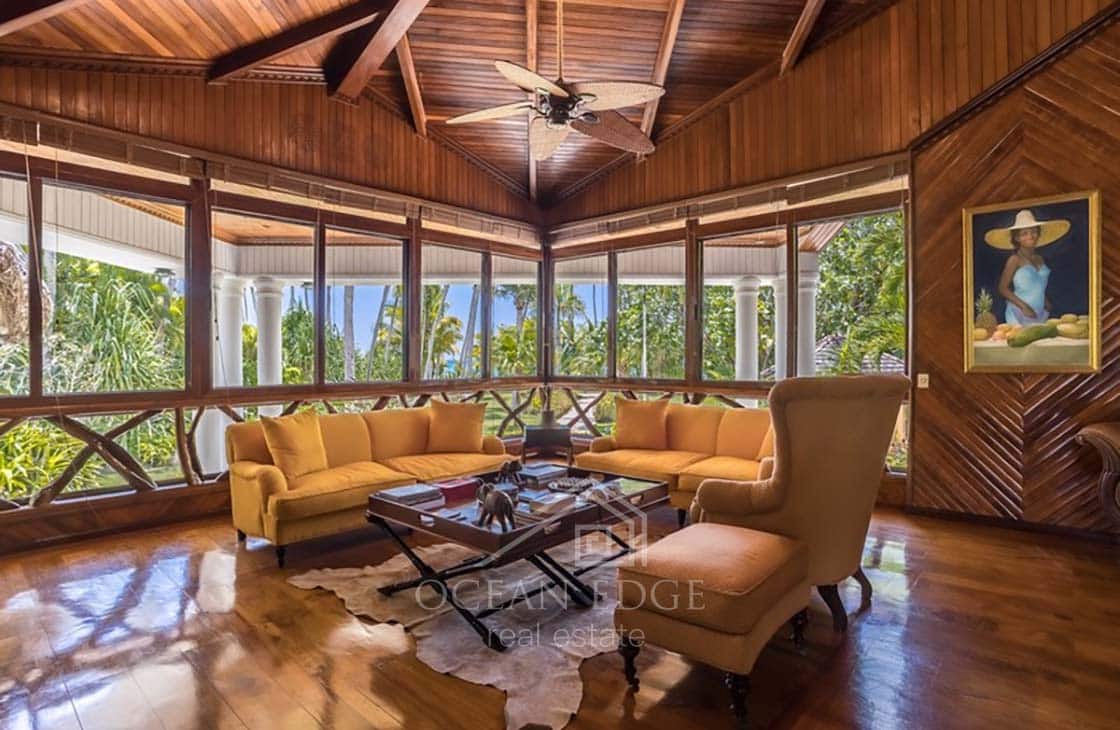 Luxury Redefined in Bonita's Beachfront Gem-las-terrenas-ocean-edge-real-estate (35)