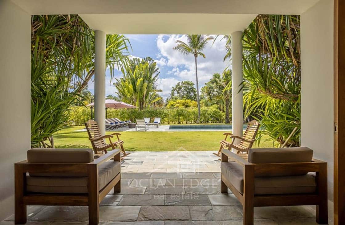 Luxury Redefined in Bonita's Beachfront Gem-las-terrenas-ocean-edge-real-estate (43)