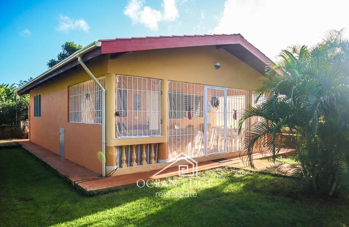Price Opportunity villa with garden in Las Galeras-ocean-edge-real-estate (26)
