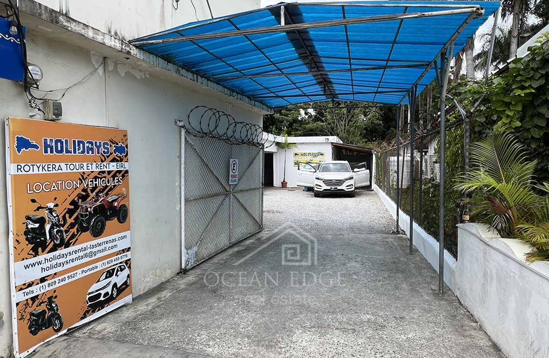 Holidays rental car agency located in town-las-terrenas-ocean-edge-real-estate (2)