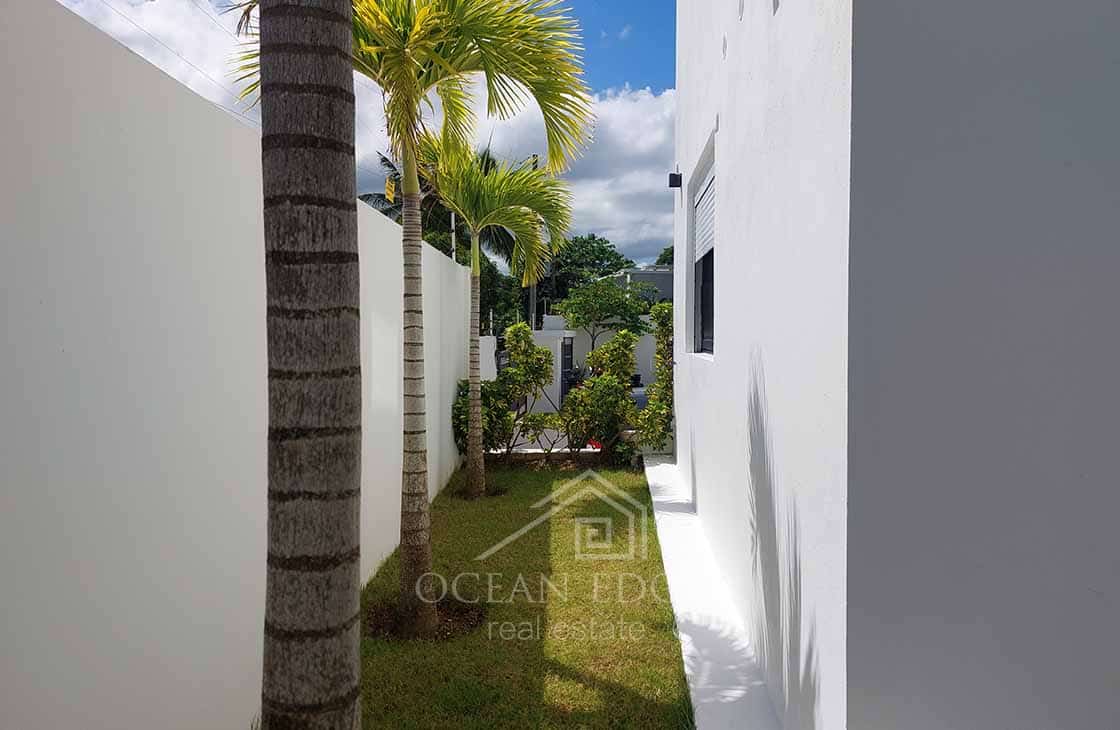 Modern groundfloor with private garden in small community-las-terrenas-ocean-edge-real-estate (21)