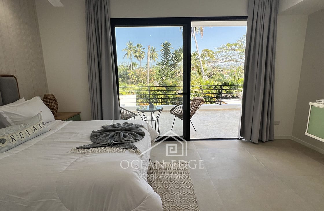 Luxury Turnkey 4-Bed Villa near Las Ballenas Beach-ocean-edge-real-estate (14)