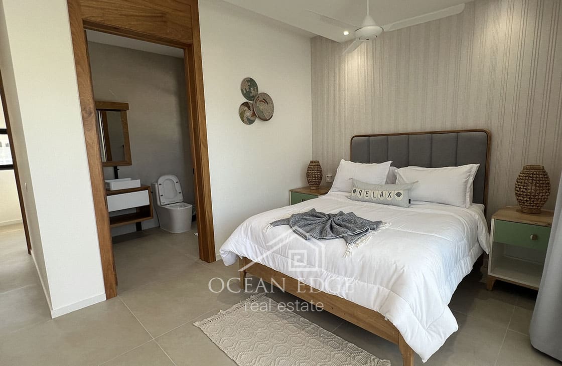 Luxury Turnkey 4-Bed Villa near Las Ballenas Beach-ocean-edge-real-estate (18)