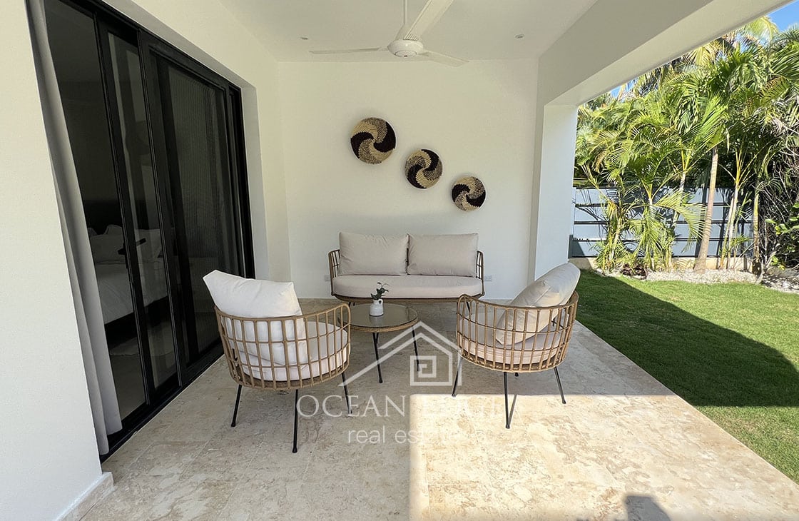 Luxury Turnkey 4-Bed Villa near Las Ballenas Beach-ocean-edge-real-estate (2)
