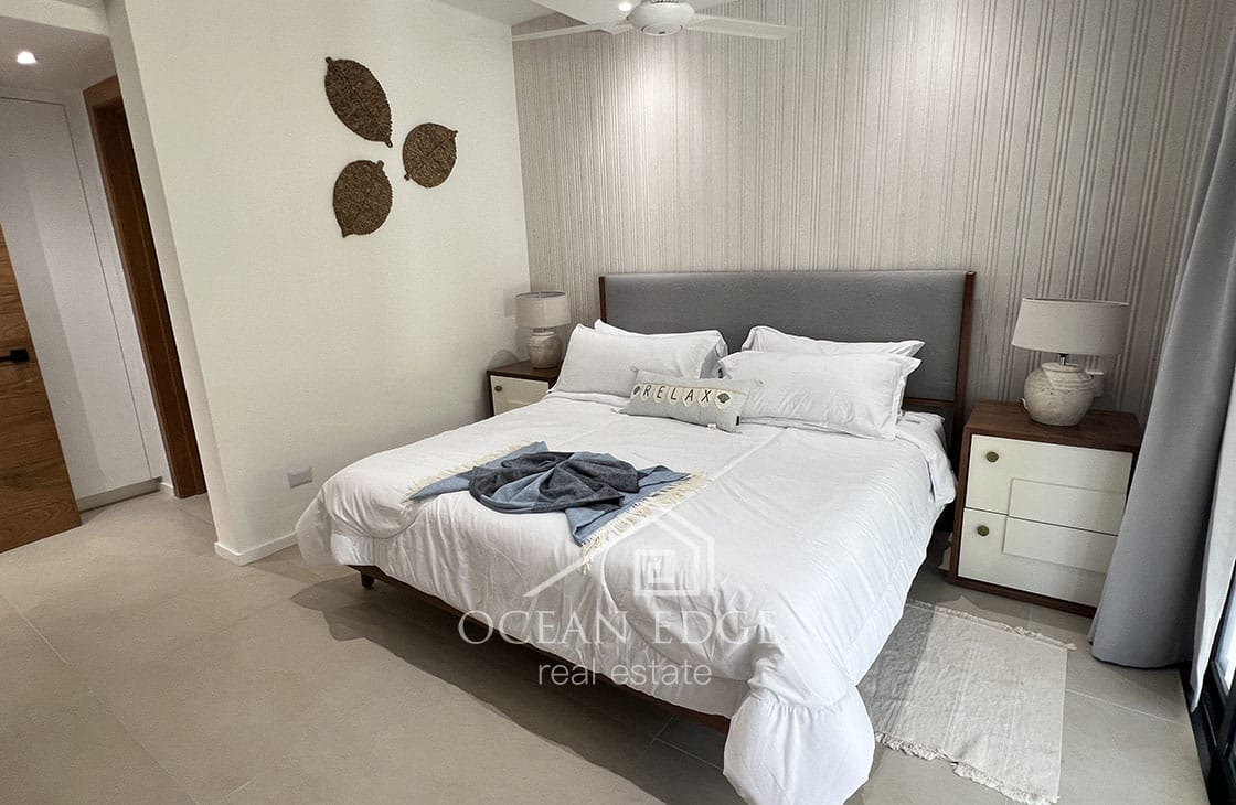 Luxury Turnkey 4-Bed Villa near Las Ballenas Beach-ocean-edge-real-estate (28)