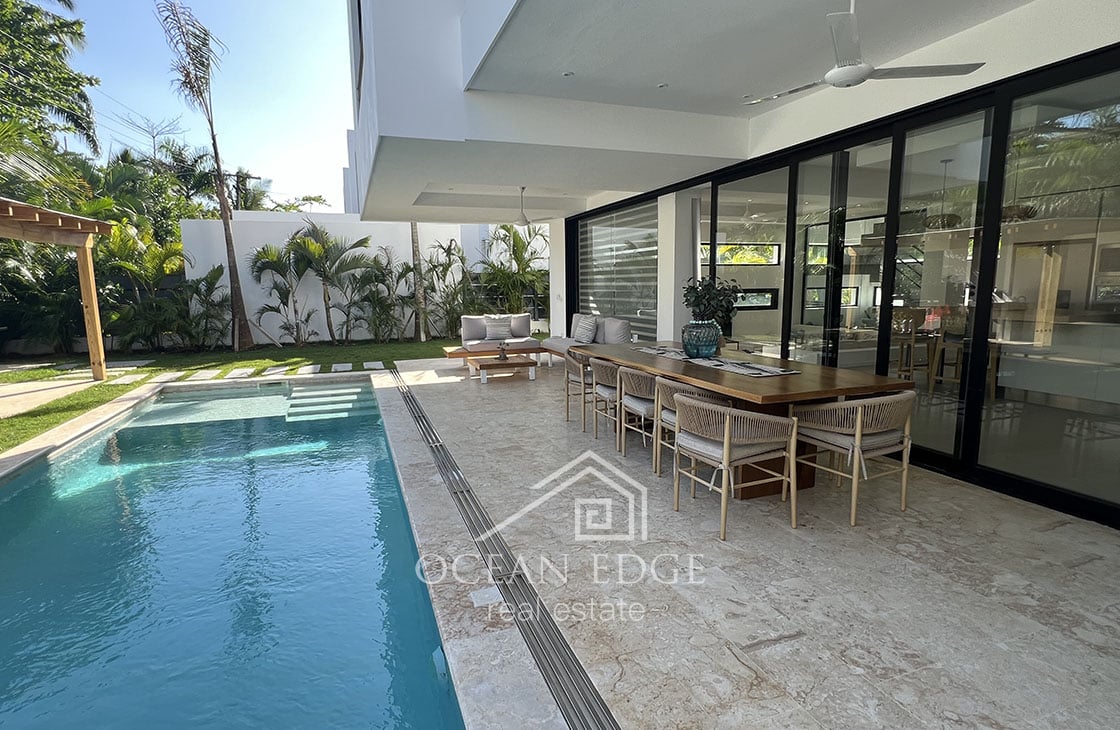 Luxury Turnkey 4-Bed Villa near Las Ballenas Beach-ocean-edge-real-estate (39)