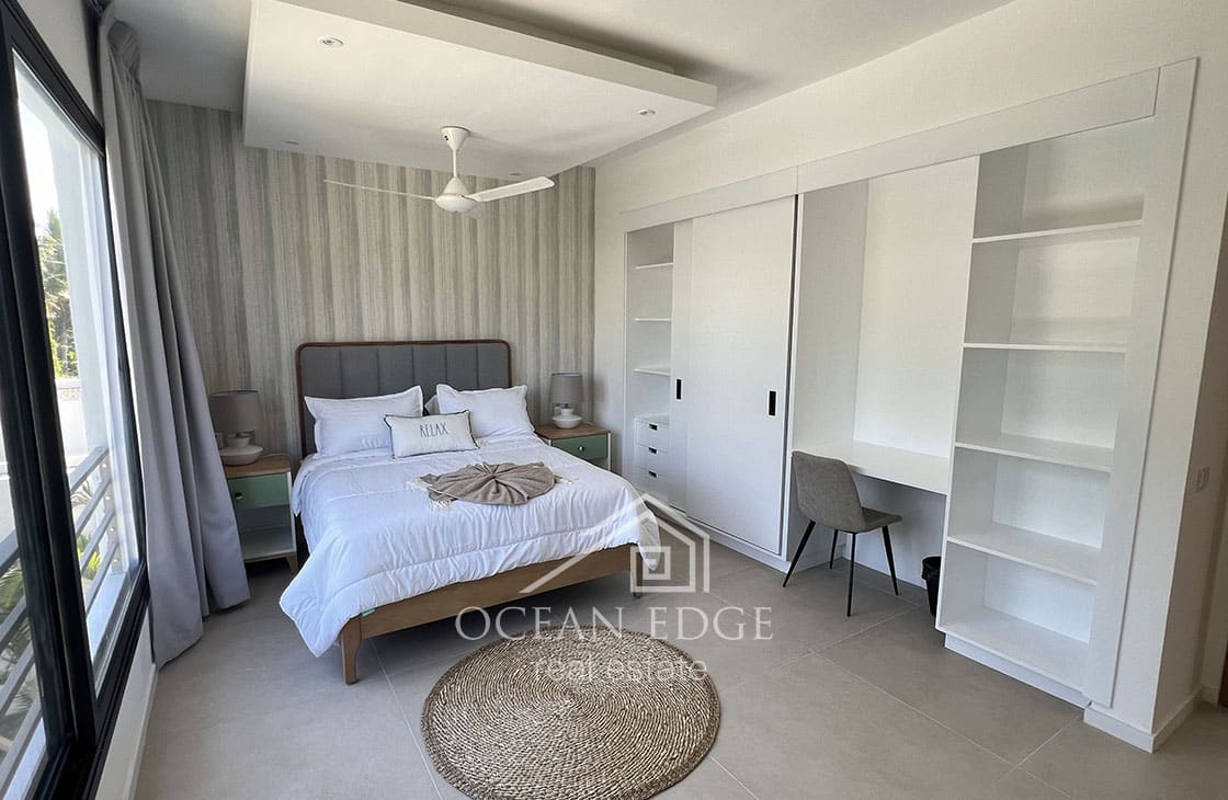 Luxury Turnkey 4-Bed Villa near Las Ballenas Beach-ocean-edge-real-estate (4)