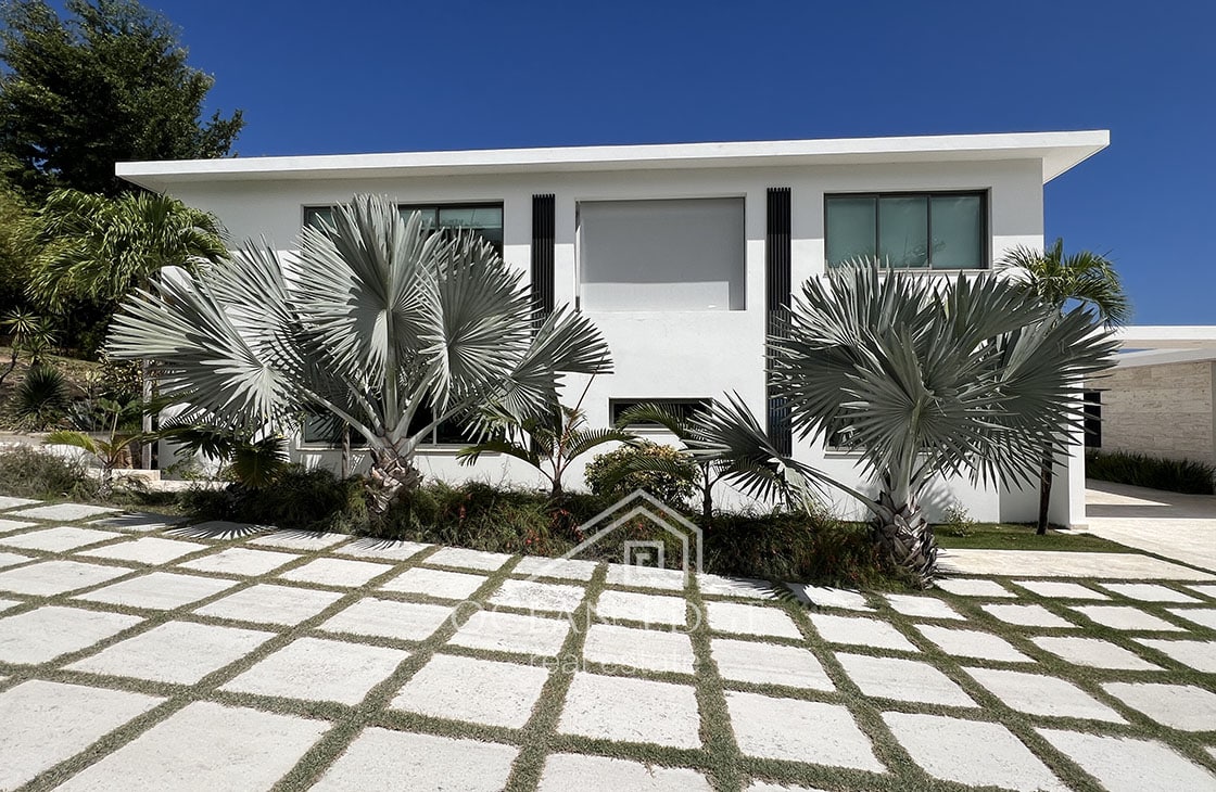 Sublime Architect Villa with 200 degree ocean view-las-terrenas-playa-esperanza-ocean-edge-real-estate (1)