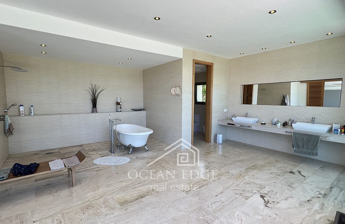 Sublime Architect Villa with 200 degree ocean view-las-terrenas-playa-esperanza-ocean-edge-real-estate (33)
