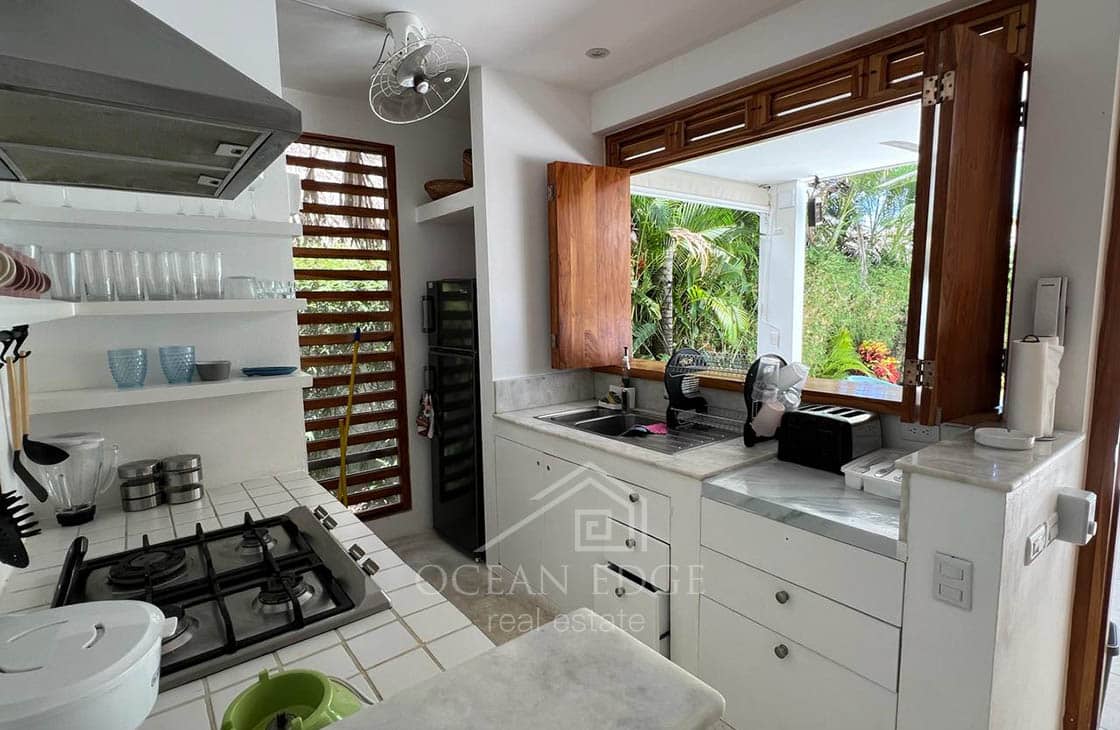 5-bedroom villa in community near the beach-las-ballenas-las-terrenas-ocean-edge-real-estate (21)