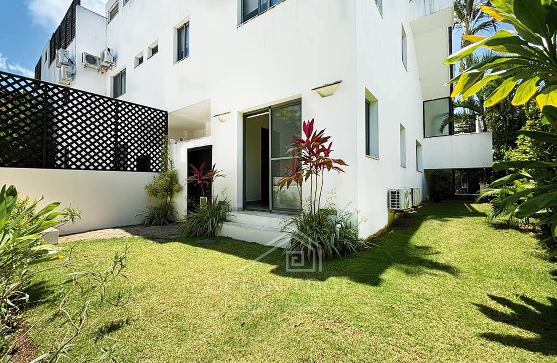 Spacious 1-bed apartment with garden on Popy Beach - Las Terrenas Real Estate - Ocean Edge Dominican Republic (10)