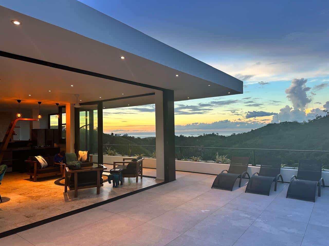 Splendid 4-bedroom villa with ocean vista - Las Terrenas Real Estate - Ocean Edge Dominican Republic (12)