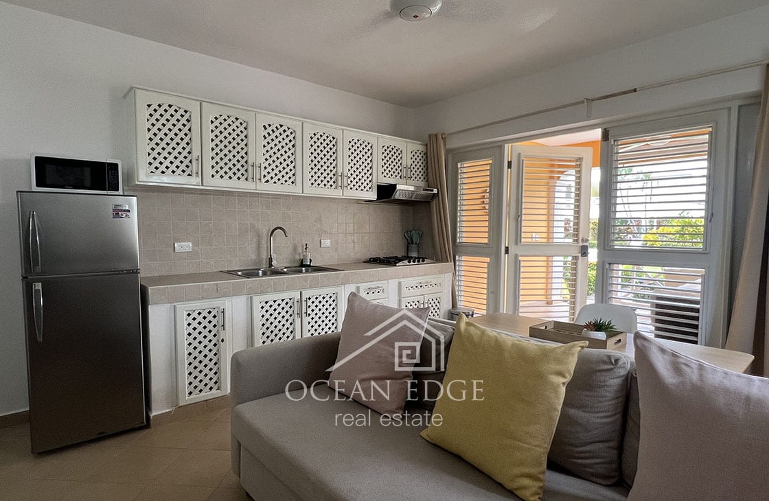 TURNKEY 2-BEDROOM CONDO 200 METERS TO POPY BEACH-las-terrenas-ocean-edge-real-estate (6)