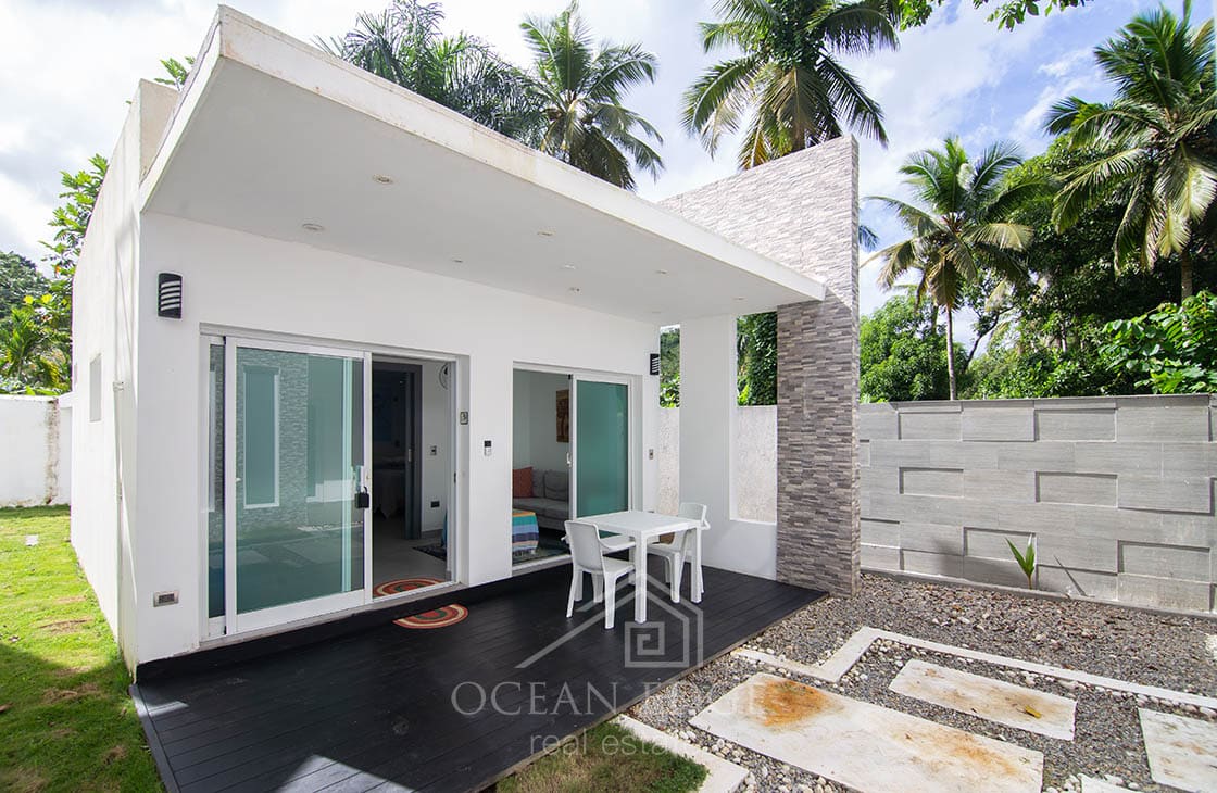 Tiny house for sale near Coson beach - Las Terrenas Real Estate - Ocean Edge Dominican Republic (4)
