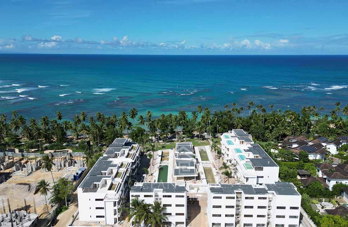 Beachfront Penthouse with private pool on Portillo Beach-las-terrenas-ocean-edge-real-estate-Dec (4)