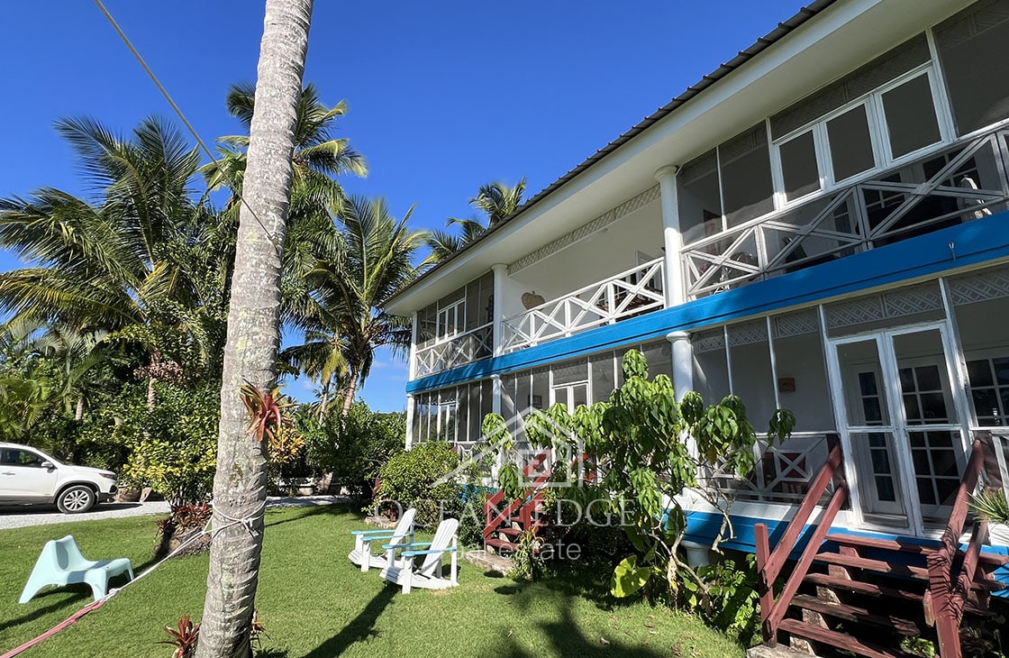 Entirely renovated 1-br studio with mezzanine near the beach-las-terrenas-ocean-edge-real-estate (28)