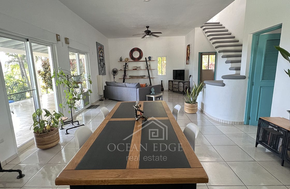 Spacious house with amazing view in El Limon-ocean-edge-real-estate-ori (19)