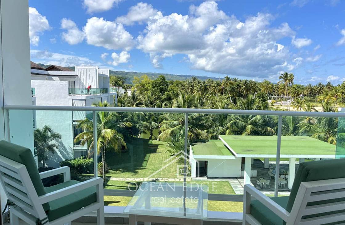 Splendid 4-Br Penthouse in Bonita Beach Residences-las-terrenas-ocean-edge-real-estate (7)