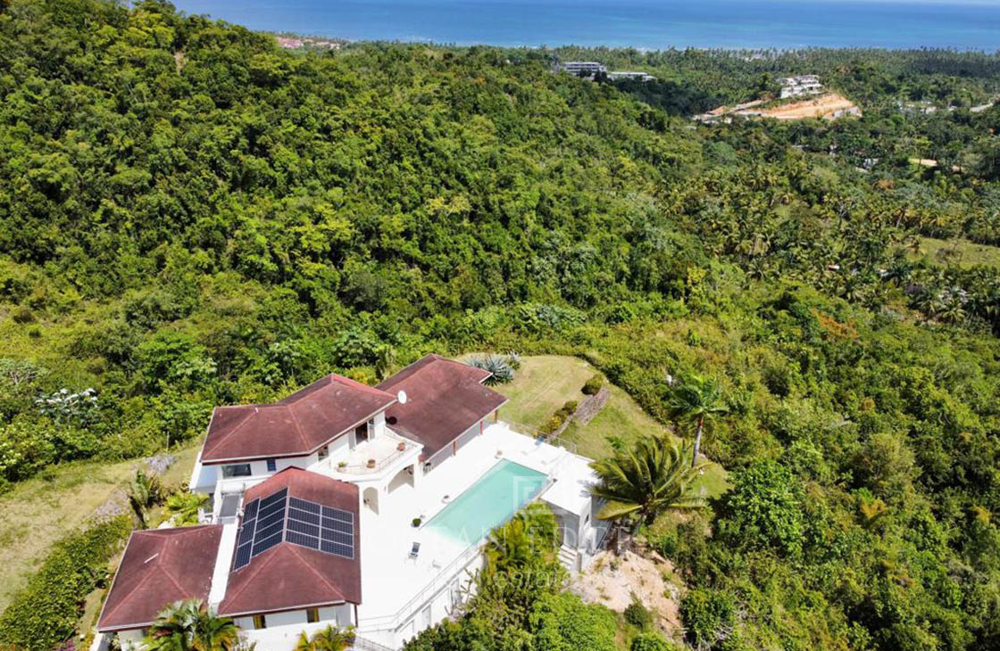 Spacious ocean view villa overlooking Playa Portillo-las-terrenas-ocean-edge-real-estate (27)