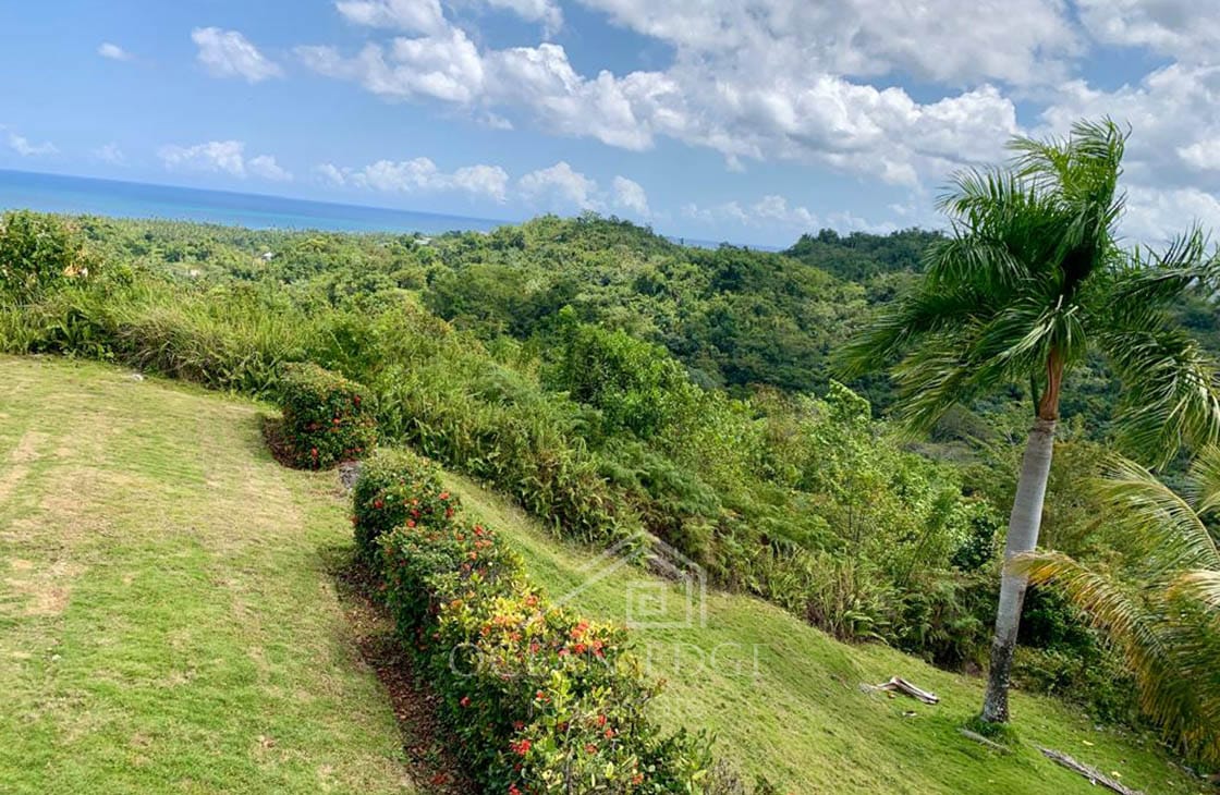 Spacious ocean view villa overlooking Playa Portillo-las-terrenas-ocean-edge-real-estate (28)