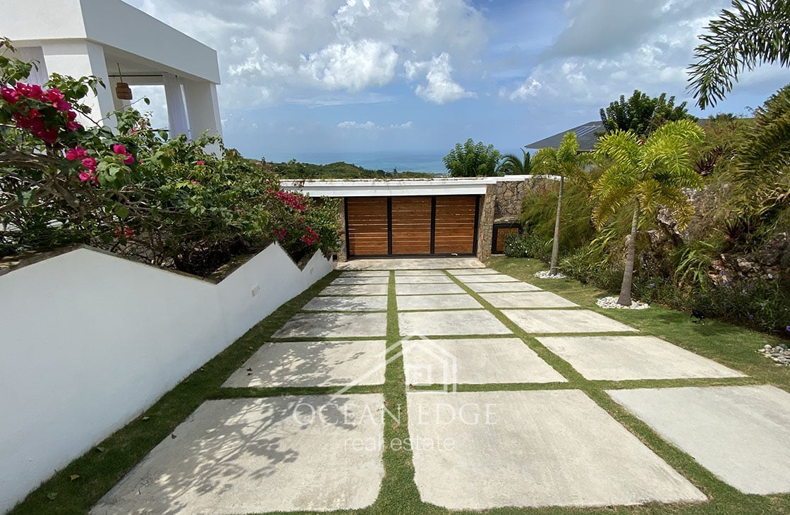 Stunning 4-bed villa with amazing 180° Ocean view-las-terrenas-ocean-edge-real-estate (29)