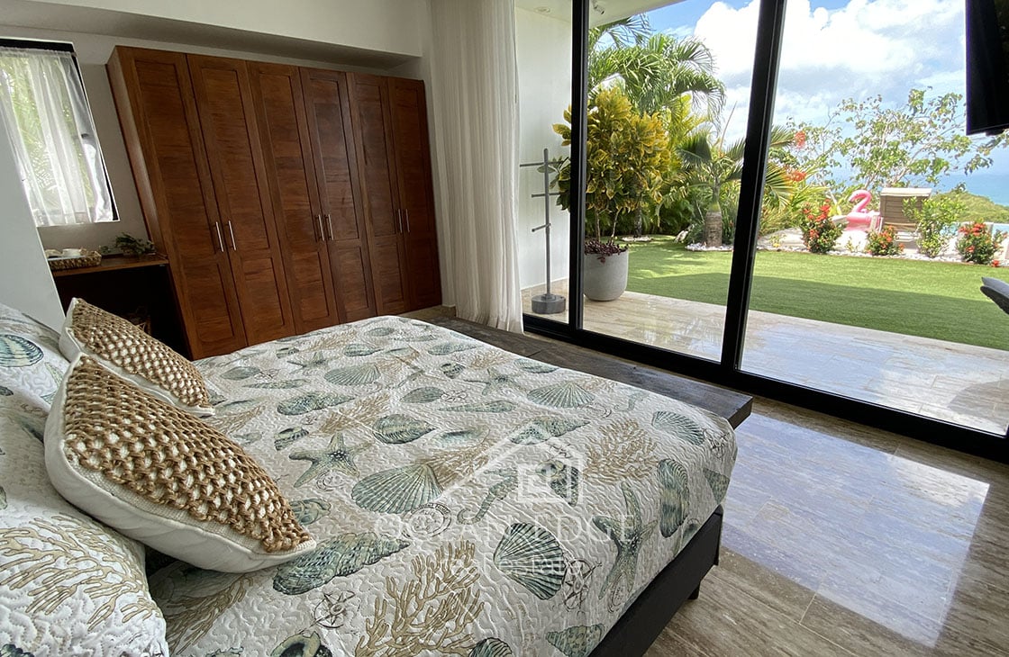 Stunning 4-bed villa with amazing 180° Ocean view-las-terrenas-ocean-edge-real-estate (7)