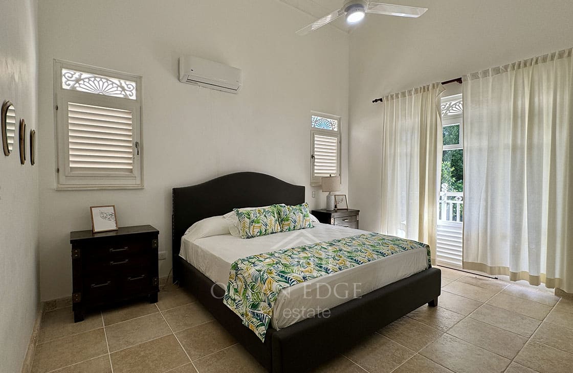 Sublime Victorian 3-br Penthouse on Las Ballenas Beachfront-las-terrenas-ocean-edge-real-estate-ori (19)