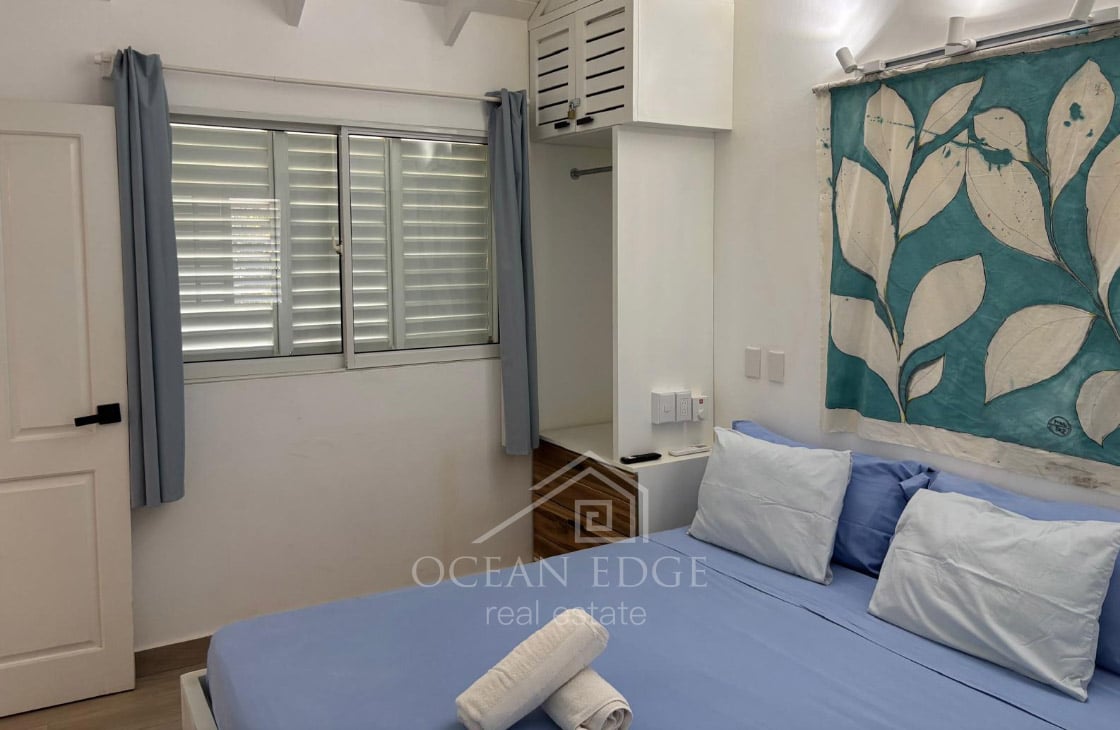 Renovated Townhouse in small community with pool-ocean-edge-real-estate-2025-14