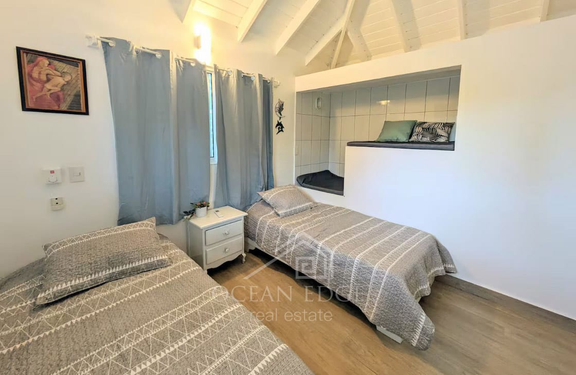 Renovated Townhouse in small community with pool-ocean-edge-real-estate-2025-39