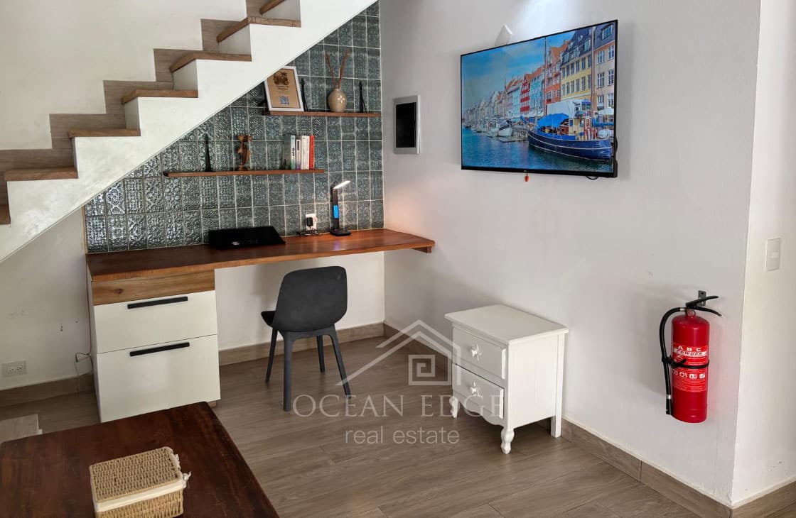 Renovated Townhouse in small community with pool-ocean-edge-real-estate-2025-7