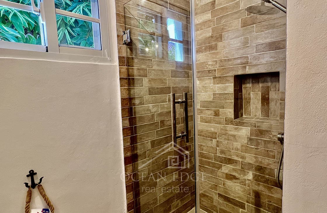 Renovated groundfloor 1-bed condo near Popy Beach-las-terrenas-ocean-edge-real-estate (8)