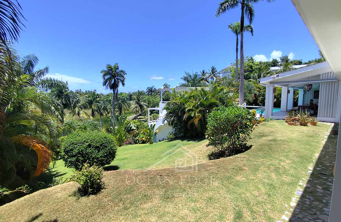 Architect villa in beachfront community Esperanza-las-terrenas-ocean-edge-real-estate (41)