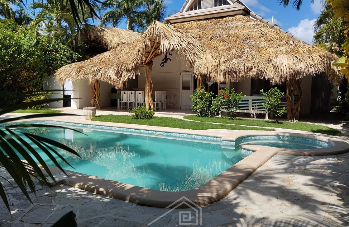 4-br colonial house and guest bungalow-las-terrenas-ocean-edge-real-estate (22)
