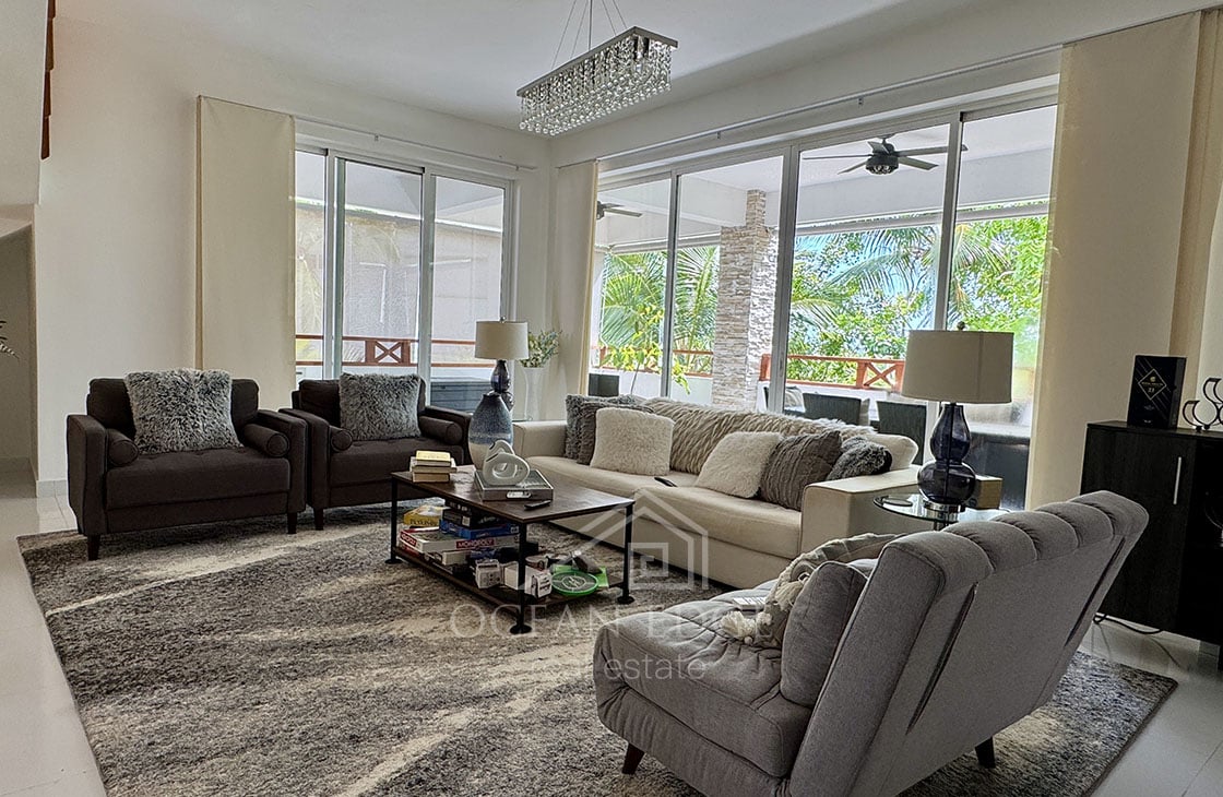 Elegant 3-Bedroom Penthouse near Coson beach-las-terrenras-coson (2)
